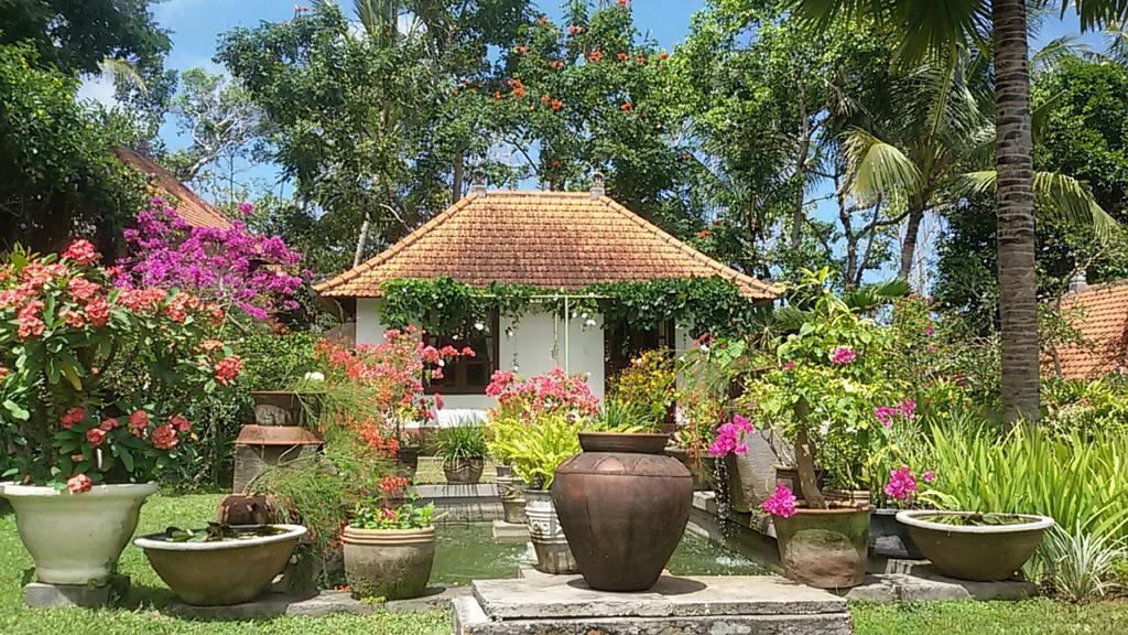 Bukit Asri Lodge Seraya Extérieur photo